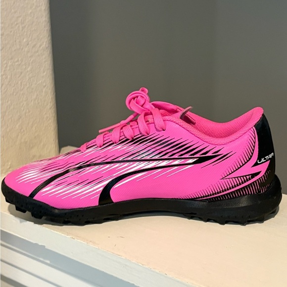 Puma Ultra Play Tt Jr Kids Indoor Cleats shoes 107779-01 Pink Sz 2.5 - Picture 3 of 9